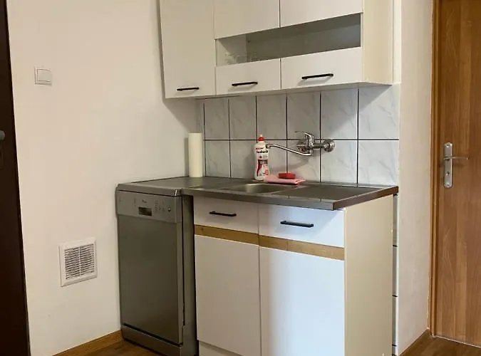 U Jana Homestay Parowa